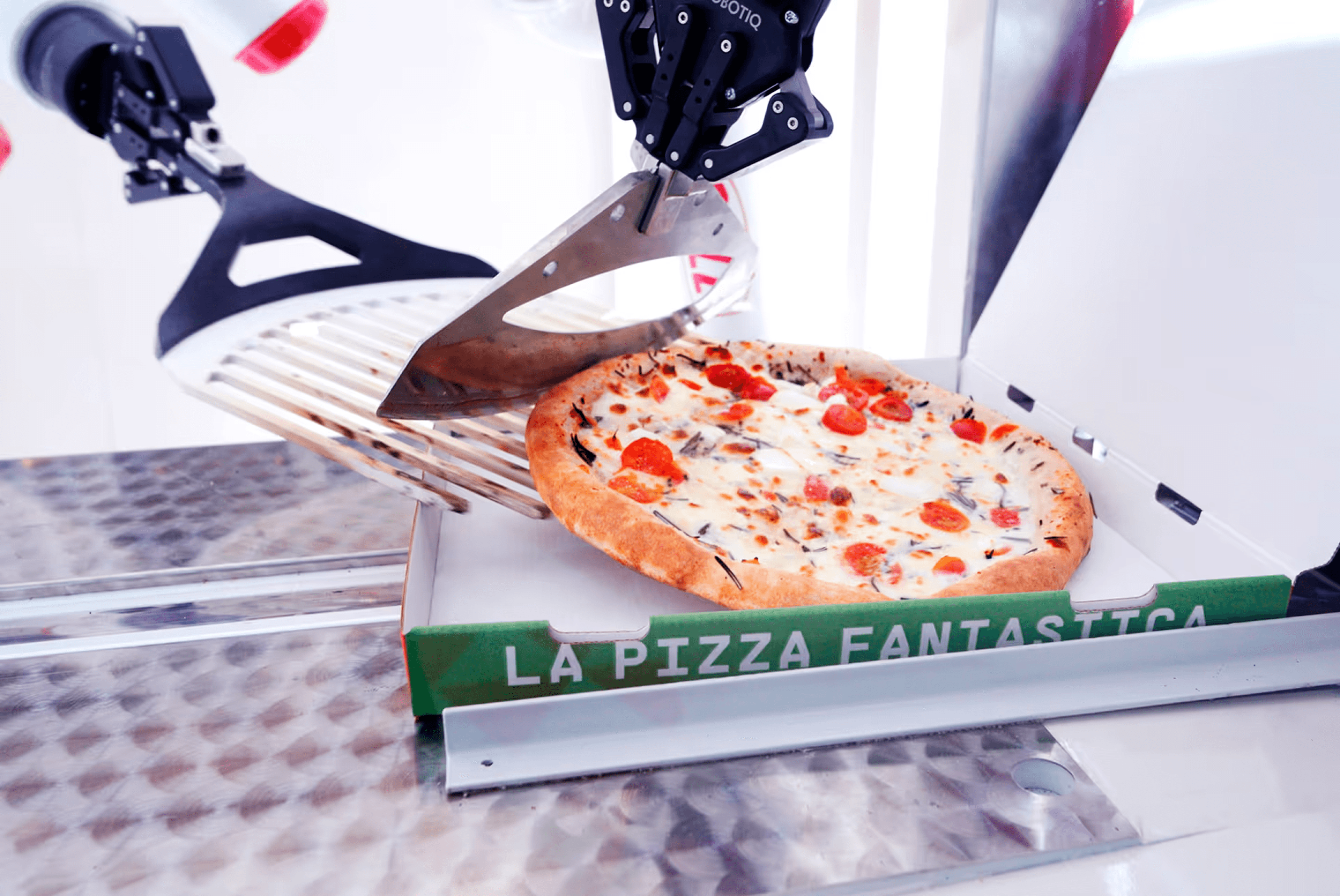 Pazzi: dos robôs que fazem pizza ao produto pronto a escalar.
